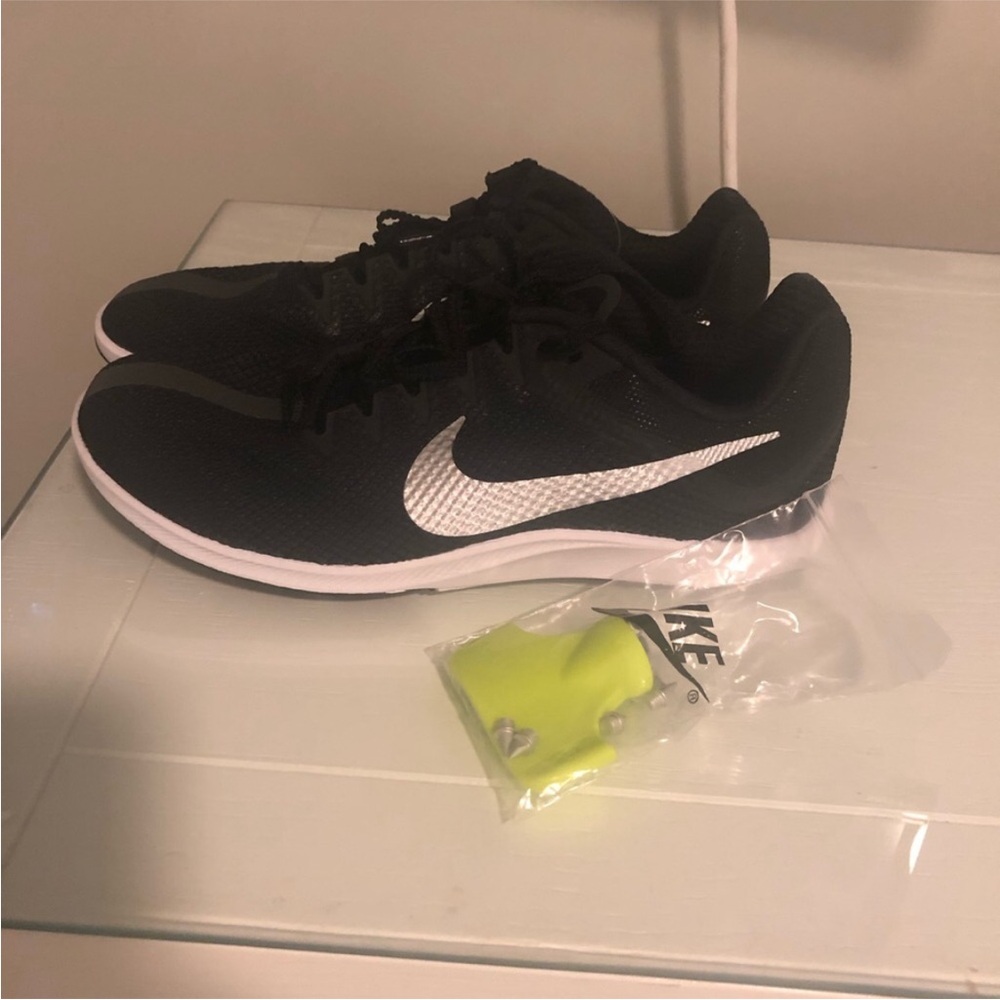 NEW Nike Men’s Size 7.5 Black & Metallic Silver Zoom Rival Track & Field Cleats